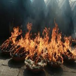 लाखबत्ती (धागो को बत्ती (हवन बाहयक) 